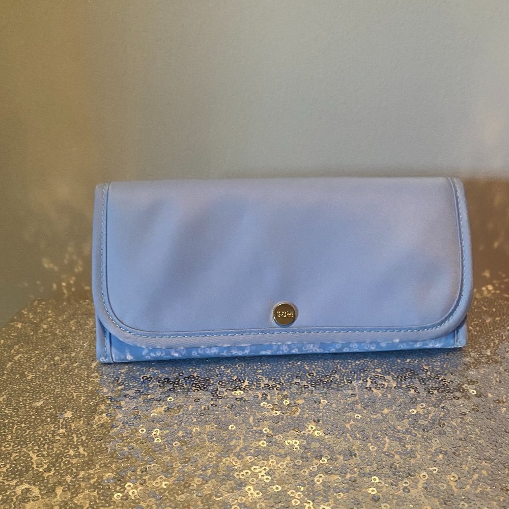 Stoney Clover Lane - Classic Trifold Wallet in Periwinkle